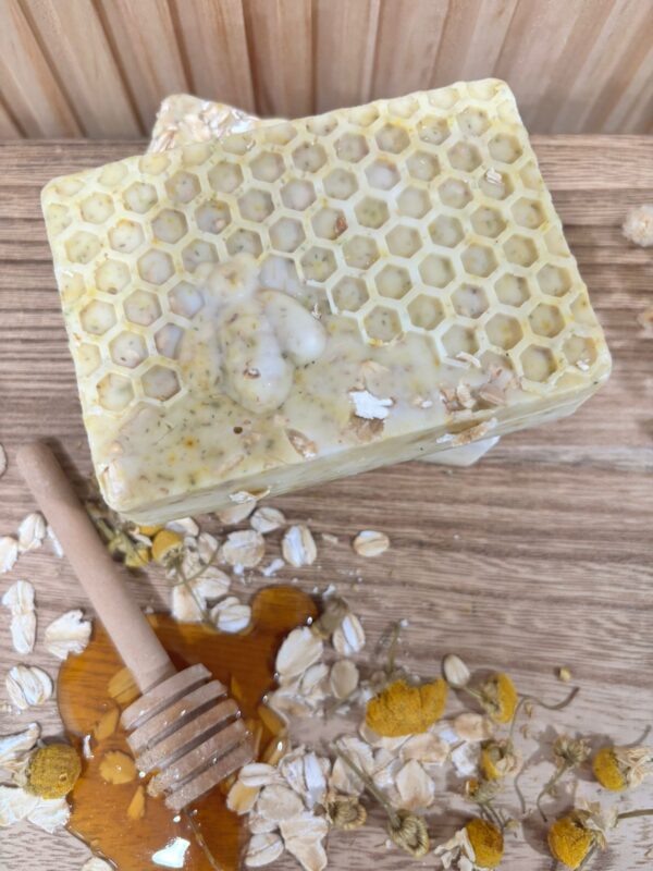 Honey & Oatmeal Soap alt