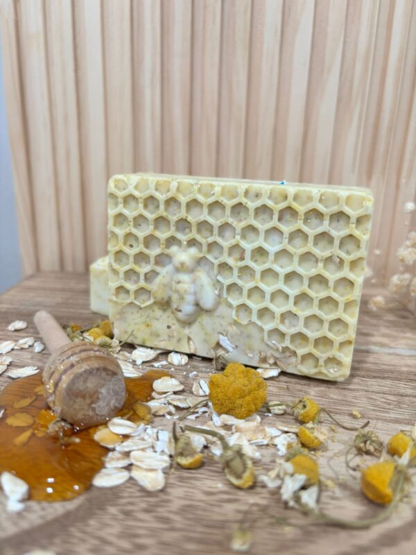 Honey & Oatmeal Soap alt