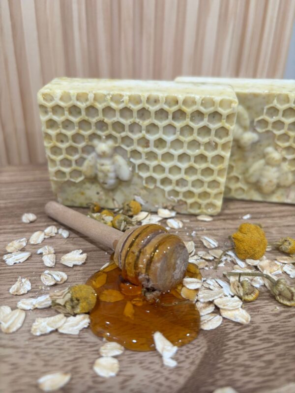 Honey & Oatmeal Soap alt